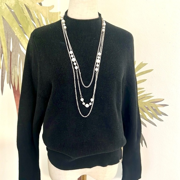 Banana Republic,Black, Softly Ribbed, Stretch, Excellent Wardrobe Add, Size Med - Picture 4 of 11